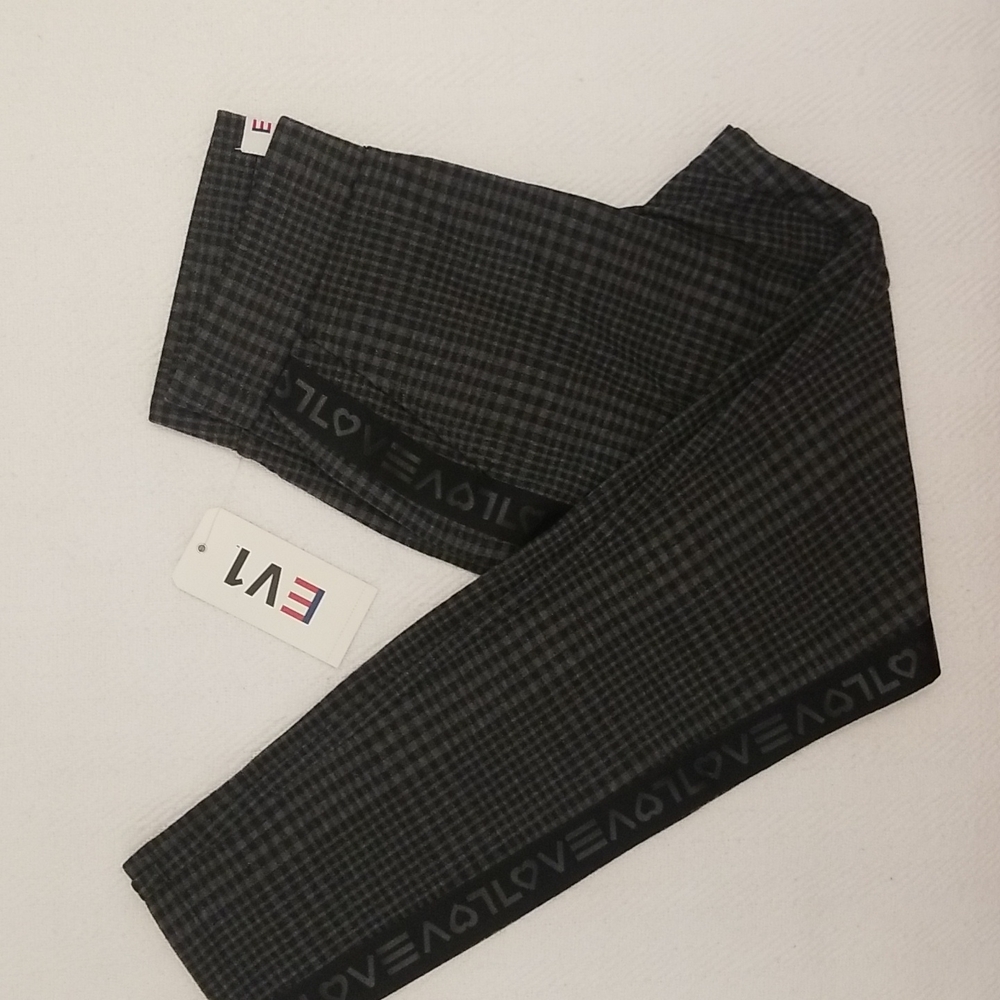 NWT EV1 leggings size M